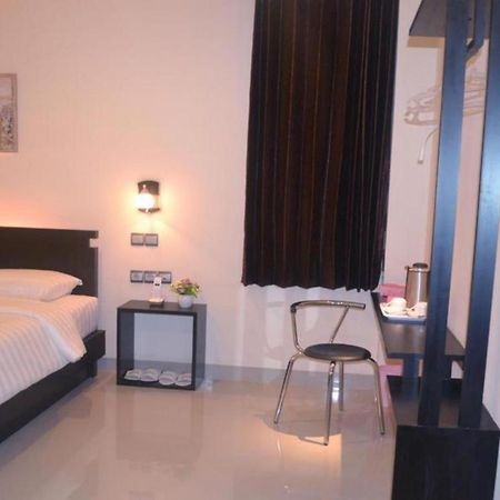Guardian Family Hotel Sorong Kültér fotó