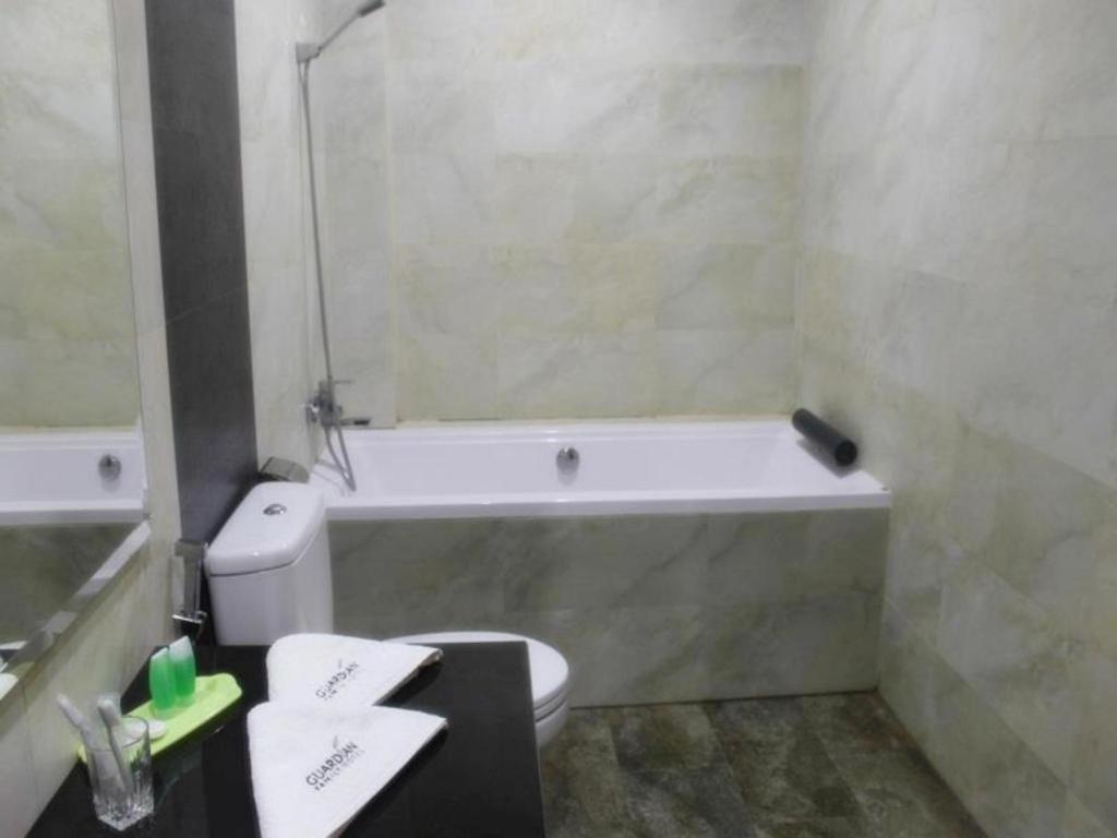 Guardian Family Hotel Sorong Kültér fotó