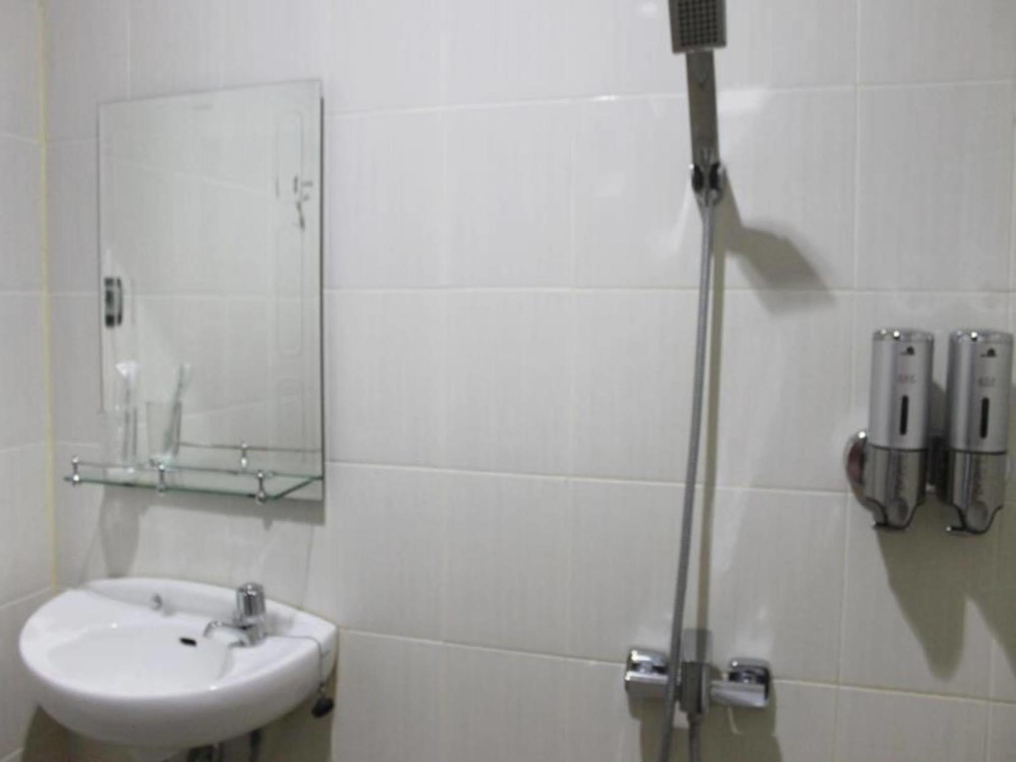 Guardian Family Hotel Sorong Kültér fotó
